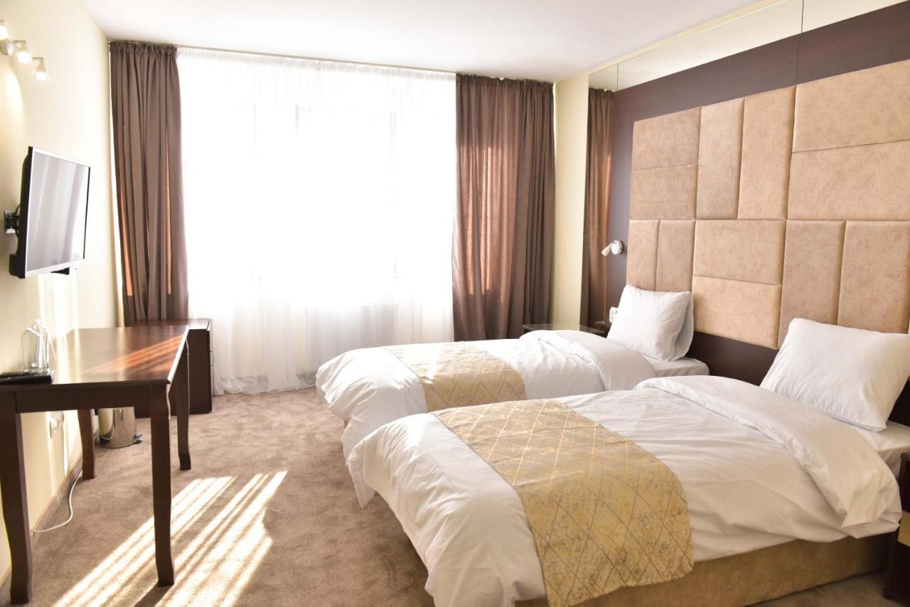Family Hotel The View & Spa Cigov Csark Kültér fotó